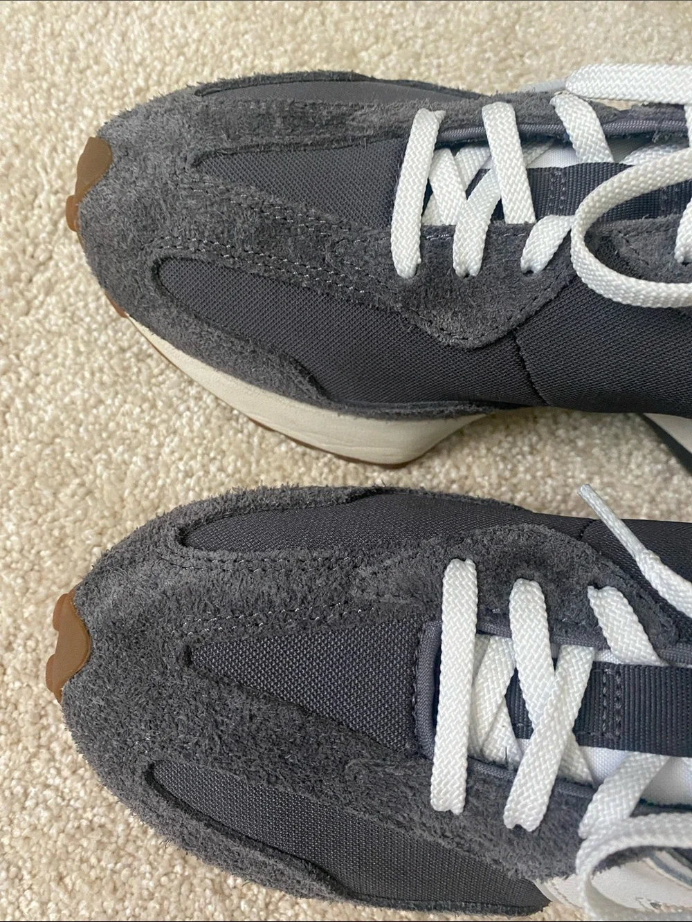 New Balance Women’s 527 Gray Suede & Mesh Sneakers with White Logo - Picture 4 of 12
